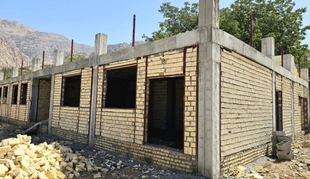 تحقق رویای دانشآموزان گنجهای با مدرسه ۳ کلاسه شهید غلامپور تحقق رویای دانشآموزان گنجهای با مدرسه ۳ کلاسه شهید غلامپور